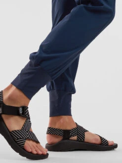 Round Trip Joggers -Rab store 270927 07