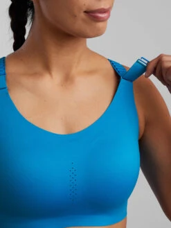 Run It All 2.0 Racerback Sports Bra -Rab store 320940 03