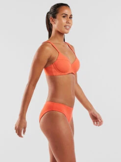 Bodacious 2.0 Underwire Bikini Top - Solid Ribbed 11 Bodacious 2.0 Underwire Bikini Top - Solid Ribbed -Rab store 600925 03