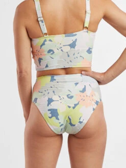 Streamline High Waisted Bikini Bottom - Barrier Reef 11 Streamline High Waisted Bikini Bottom - Barrier Reef -Rab store 633527 03
